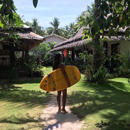 Pesangan Surfcamp Hotel Siargao Ngoại thất bức ảnh